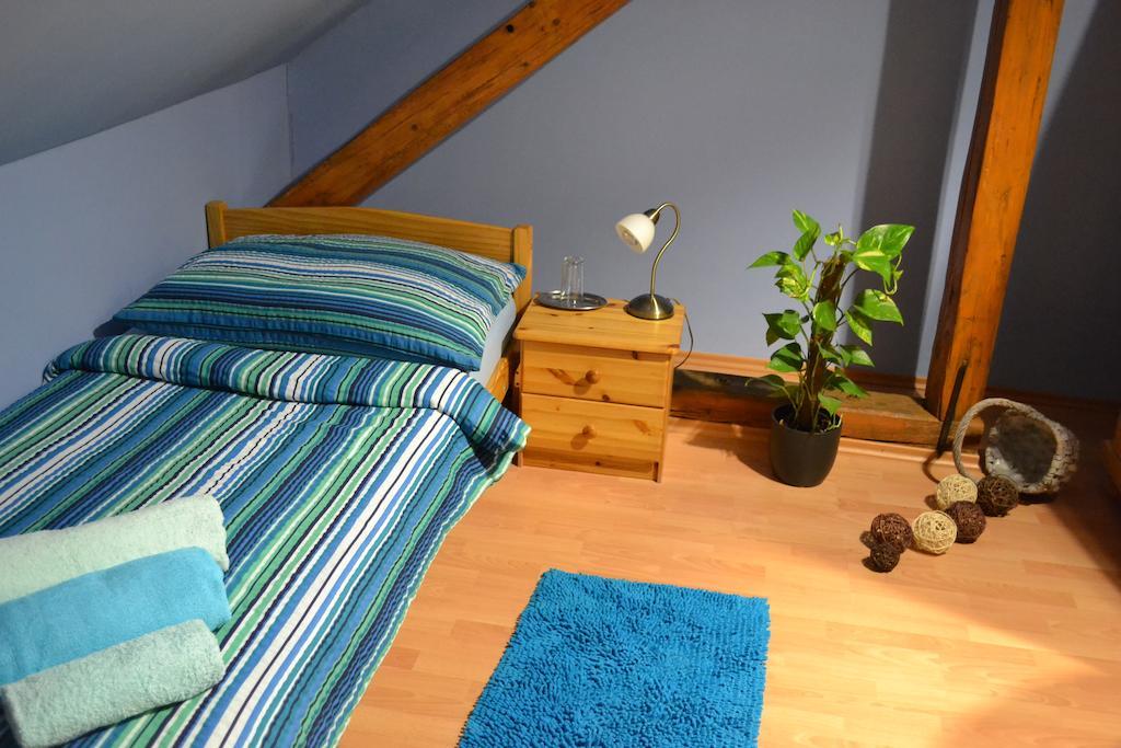Byron Hotell Zlaté Moravce Rum bild